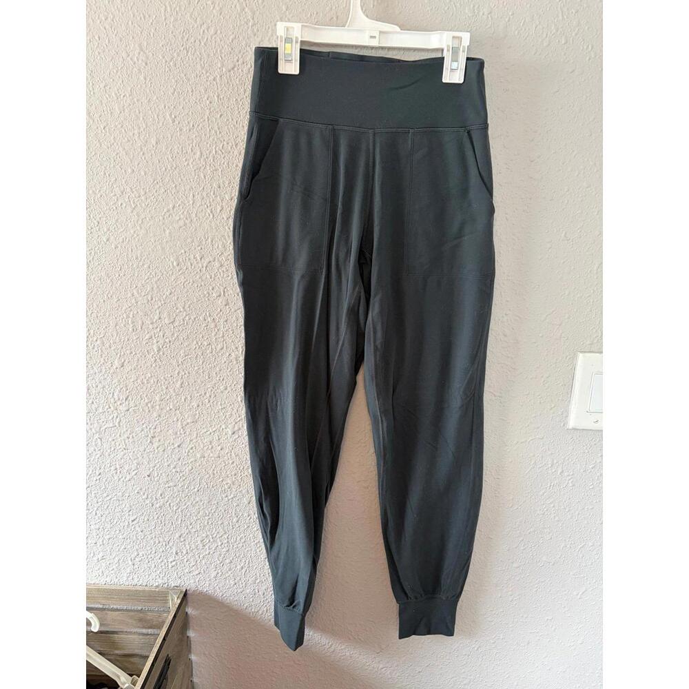 Lululemon Align Jogger 28in Graphite Grey size 6. EUC. No pilling. $98 retail. - Picture 2 of 6